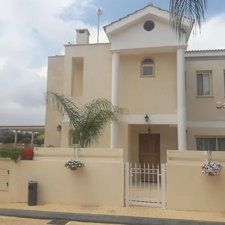 Willa Anthorina 8 Protaras