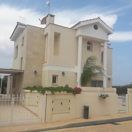 Anthorina 8 * Protaras